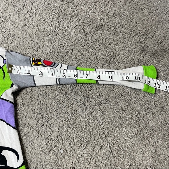 Disney Pixar Toy Story Buzz Lightyear Woody Pajama Tops Kids size 5T - Picture 7 of 13